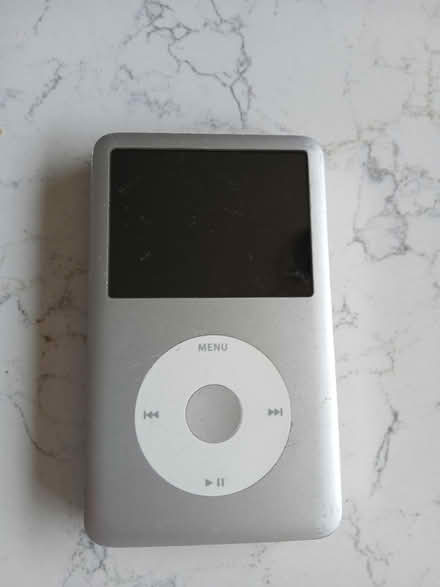 Photo of free Ipod classic NOT WORKING (TW12) #1