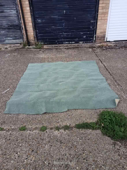Photo of free Carpet Off cuts x3 (Fords Farm RG31) #3