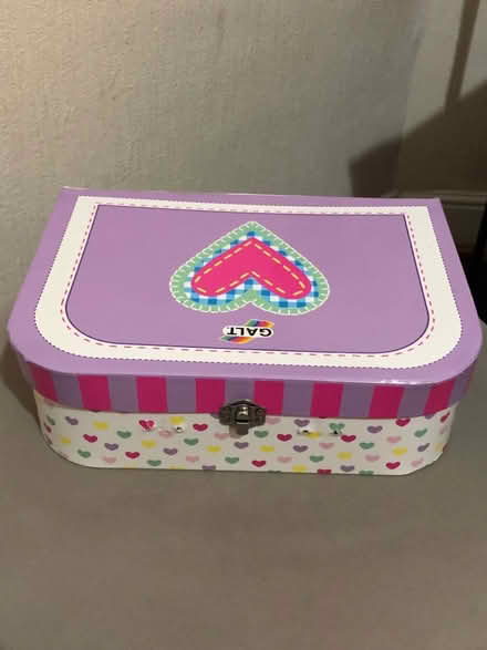 Photo of free Kids box (CR0) #1