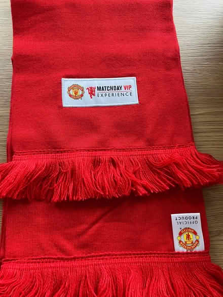 Photo of free Manchester United Scarf (Aston CH5) #2