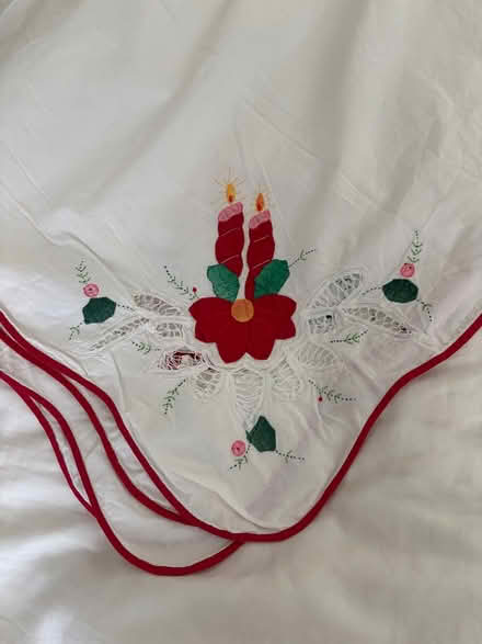 Photo of free Christmas tablecloth 96x60 (stain) (Willow Glen) #1