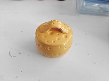 Photo of free Sealable ceramic pot (Winchmore Hill N21) #2