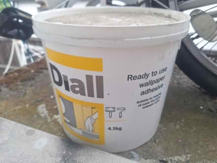 Photo of free Diall wallpaper adhesive (SE15) #1
