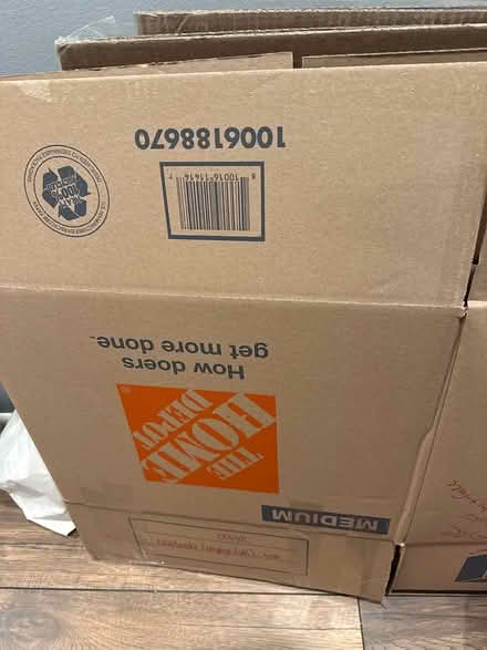 Photo of free Home Depot Moving Boxes (Falls Church) #1