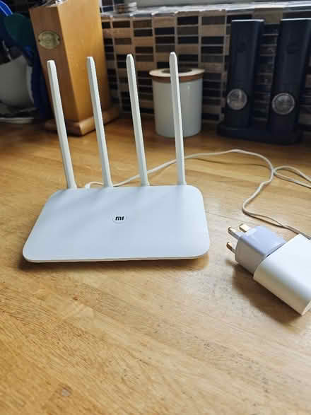 Photo of free WiFi router (Rottingdean BN2) #1