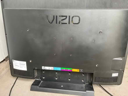 Photo of free 32 in Vizio tv (Burtonsville) #1