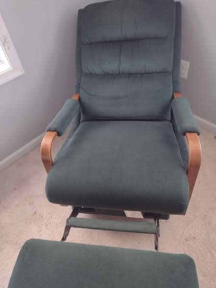 Photo of free reclining chair (Hampstead) #3