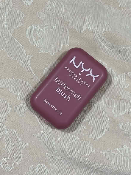 Photo of free NYX blush (Bells corners) #2
