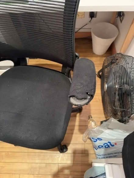 Photo of free Office chair (High St Ken W8) #2