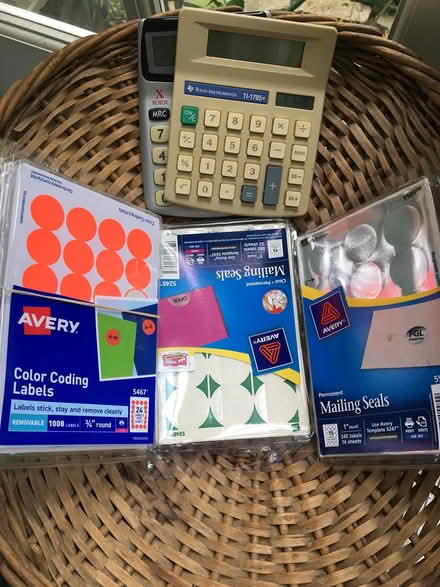 Photo of free Avery Dots & Hand Calculators (Arlington off Mystic St Rte3N) #1