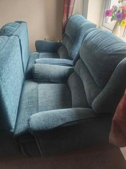Photo of free sofa (Hinckley) #3