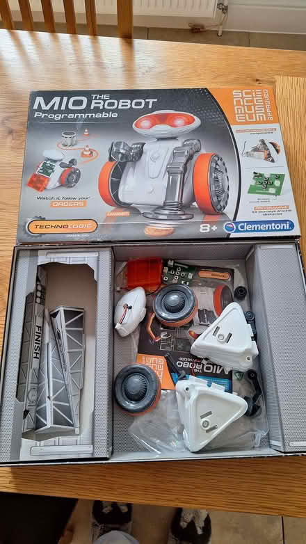 Photo of free Programmable Robot Toy (Horsell GU21) #1