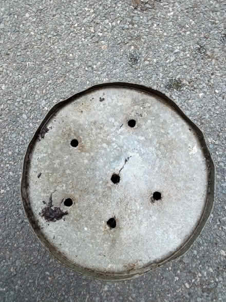 Photo of free Zinc planter (Brookhouse LA2) #3