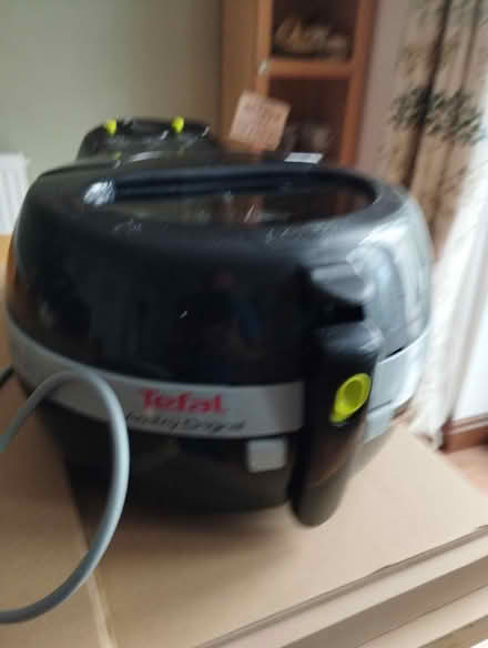 Photo of free Tefal actifry air cooker (Walkley S6) #2