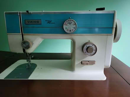 Photo of free Viking Sewing Machine Model 384 (Kemptville/Merrickville) #1