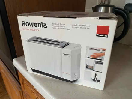 Photo of free 2 slice toaster as new (Eastbourne BN21) #1