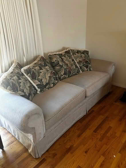 Photo of free couch (La mesa) #1