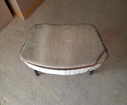 Photo of free Vintage sewing box (B42) #4