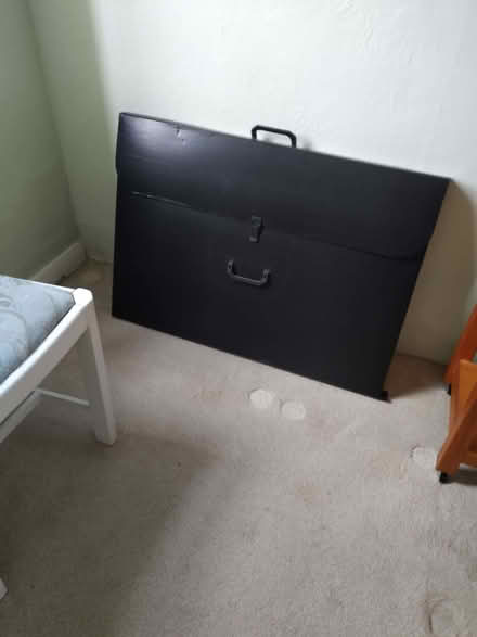 Photo of free Artist's portfolio carrier (Llanidloes SY18) #1