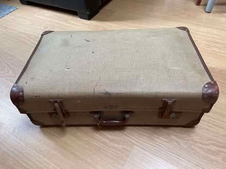 Photo of free Vintage luggage (Lee Chapel SS16) #1