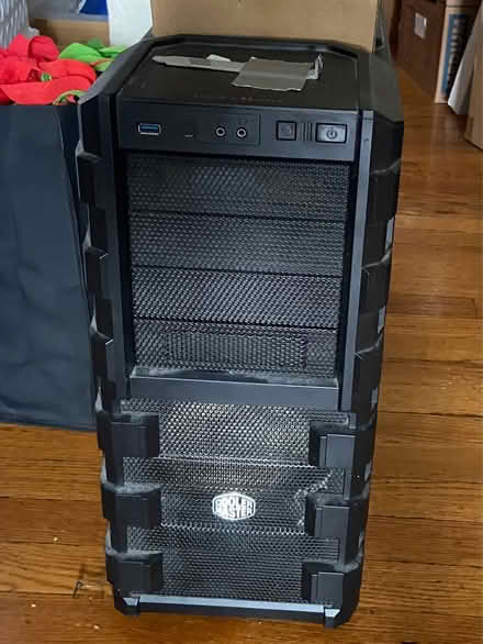 Photo of free PC “Case” (Inwood (near Dyckman)) #1