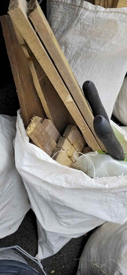 Photo of free 4-5 bags of wood (Bishops Tachbrook CV34) #2