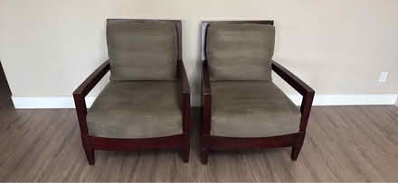 Photo of free Living Room Chairs (North Fontana) #1