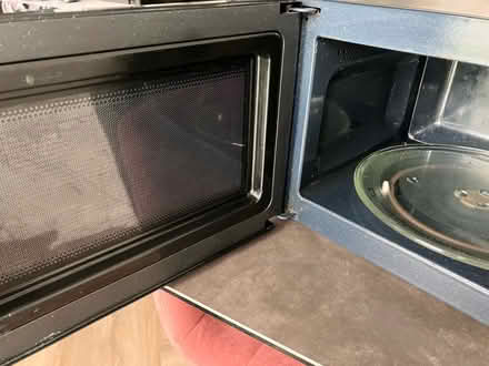 Photo of free Microwave (G72 8QU) #4