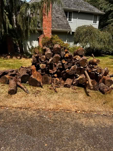 Photo of free Firewood (Novelty Hill Redmond) #2
