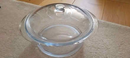 Photo of free Pyrex casserole pot with lid (Lower Earley RG6) #1