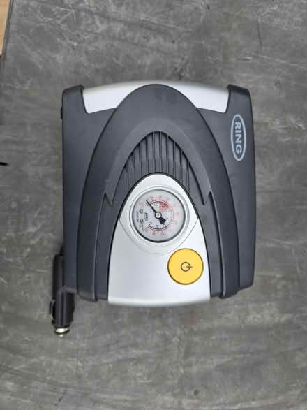 Photo of free Car 12v tyre pump (EN5) #1