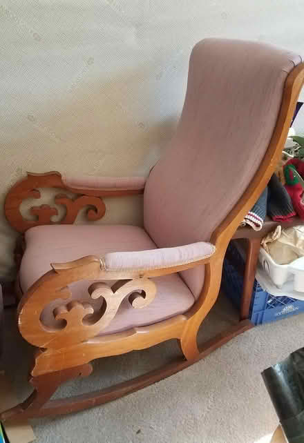 Photo of free rocking chair (Fisher-Baseline area) #1