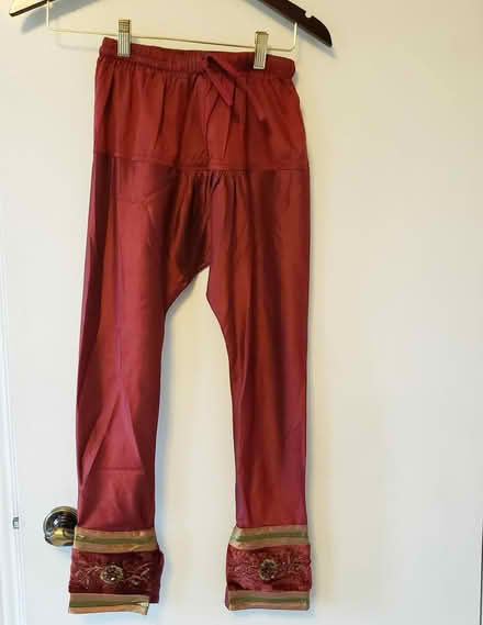 Photo of free Girls indian suit, size 30 (East Mississauga) #1