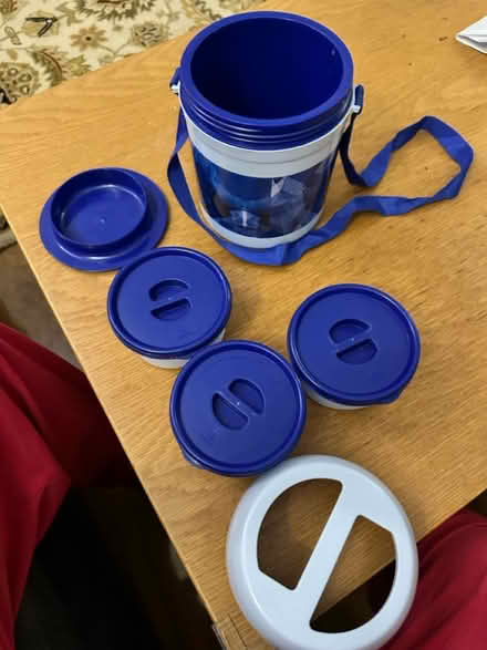 Photo of free Lunch box with three containers (Chigwell IG7) #2