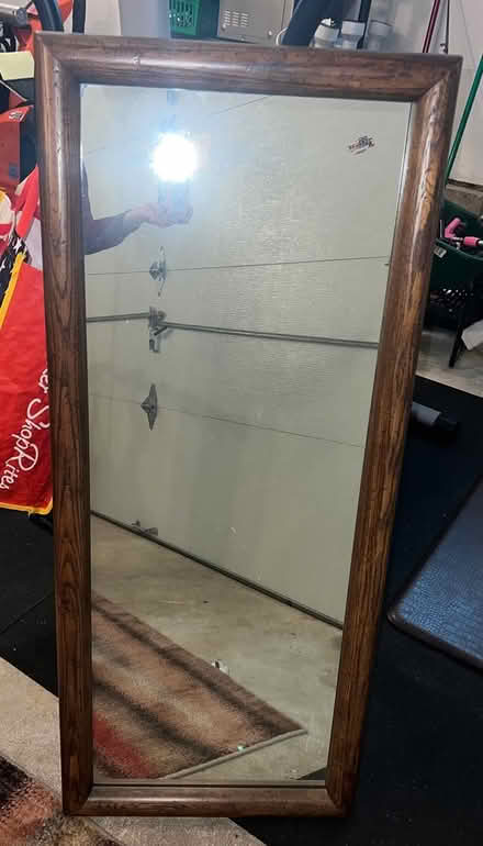 Photo of free Mirror (Middletown) #1