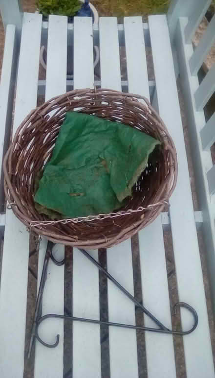 Photo of free Willow hanging basket with liner and bracket (Lower Earley RG6) #1