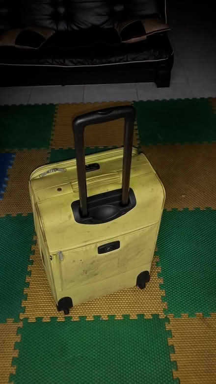 Photo of free Suitcase (Queenstown, near MRT) #3