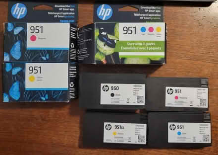Photo of free HP inkjet cartridges (Des Peres) #1