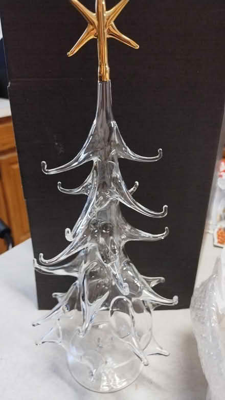 Photo of free blown glass Christmas tree (Allen) #1
