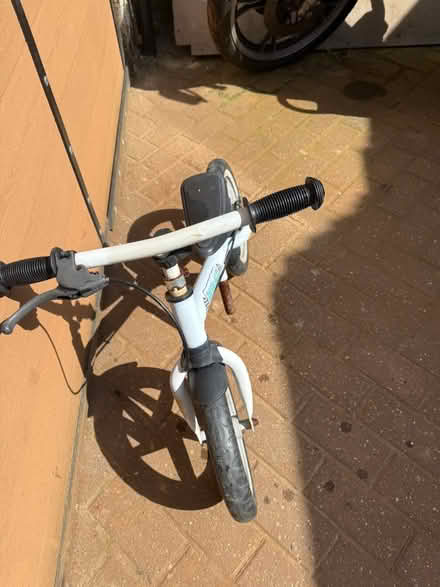 Photo of free Kids bike and balance bike (DE24) #2