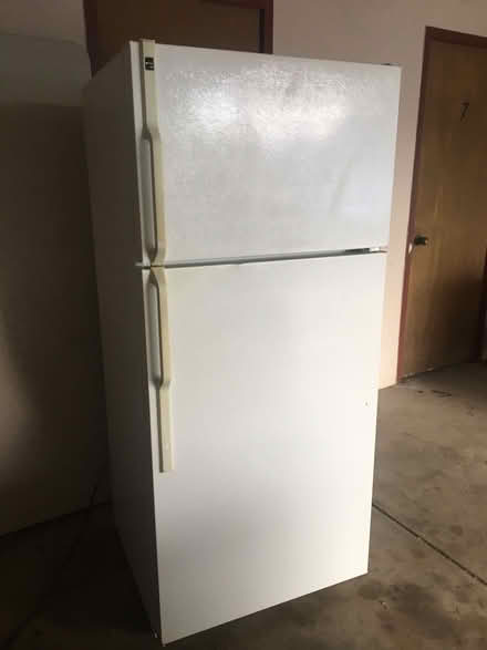 Photo of free refrigerator (on D st in Gerstle Park S.R.) #2