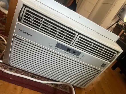 Photo of free Frigidaire AC 8,000 BTU - works (Arlington Heights) #1