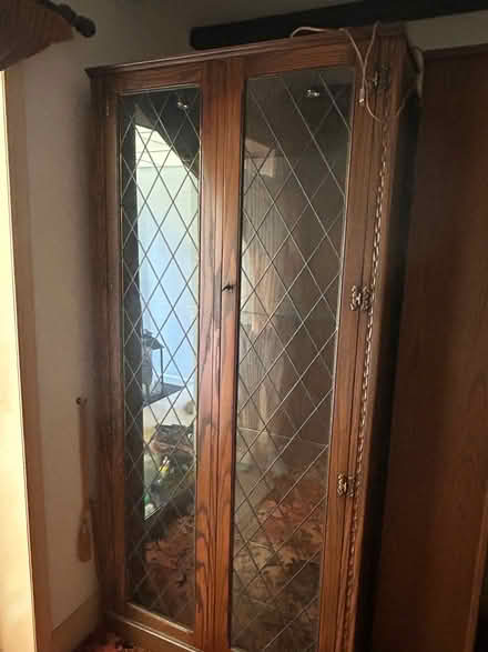 Photo of free 3 Display Cabinets With Shelves And Lighting (CT6) #1