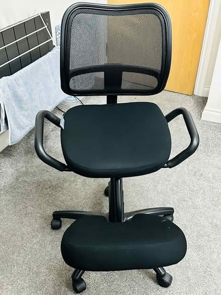 Photo of free Kneeling chair/ Office chair (TW16 Sunbury) #4