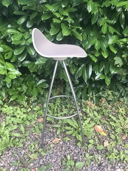 Photo of free Kitchen counter stool (V94 5H68) #1