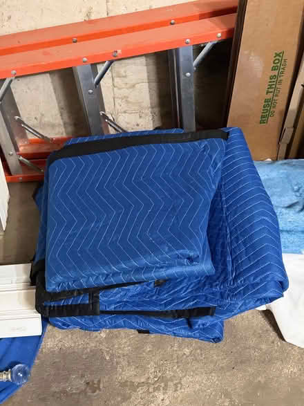 Photo of free Moving blankets (Around green mountain) #1