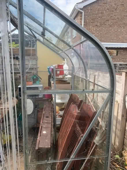 Photo of Greenhouse glass (Malvern WR14) #1