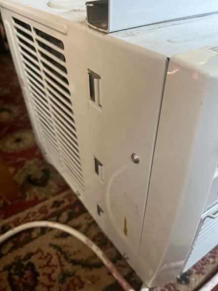 Photo of free Frigidaire AC 8,000 BTU - works (Arlington Heights) #4