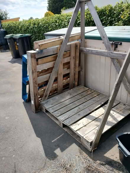Photo of free Pallets (Pembrey SA16) #2