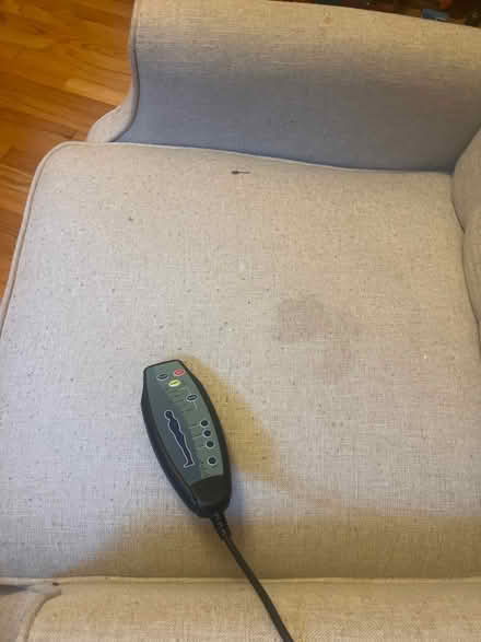 Photo of free Massage chair (Venable neighborhood near UVA) #2